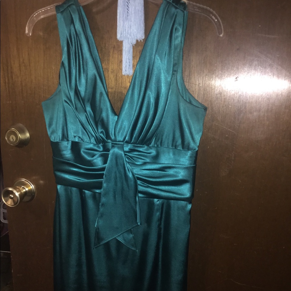 Dress - Picture 2 of 2